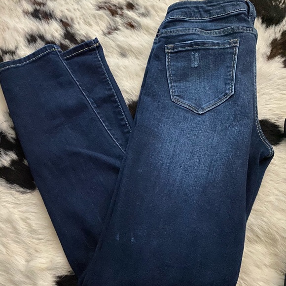 High rise distressed kancan skinny jeans - Picture 3 of 4